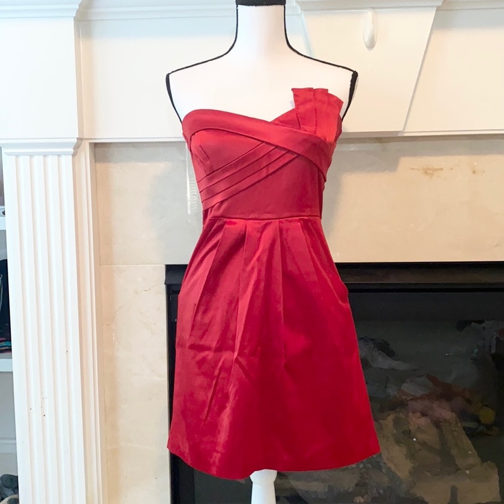 Strapless red dress